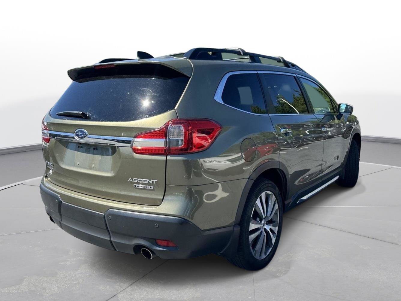 Used 2022 Subaru Ascent Touring AWD/4WD image 6