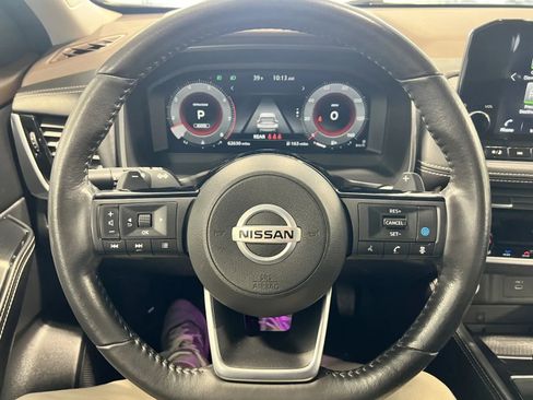 Used 2021 Nissan Rogue Platinum image 36