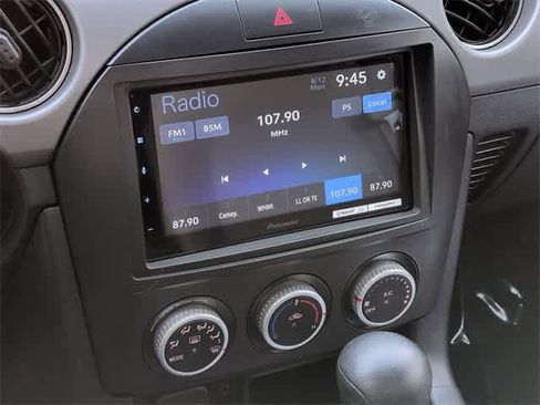 Used 2009 MAZDA MX-5 Miata Sport image 26