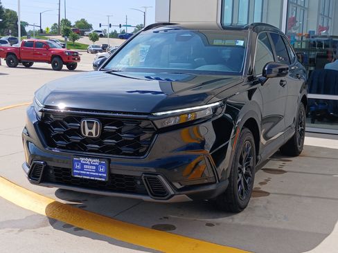 Used 2025 Honda CR-V Sport-L image 3