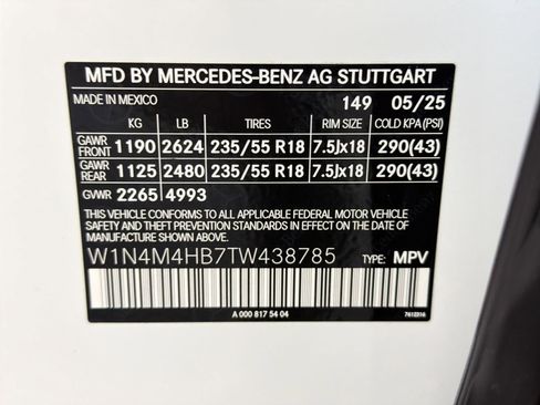 Used 2026 Mercedes-Benz GLB 250 4MATIC image 20