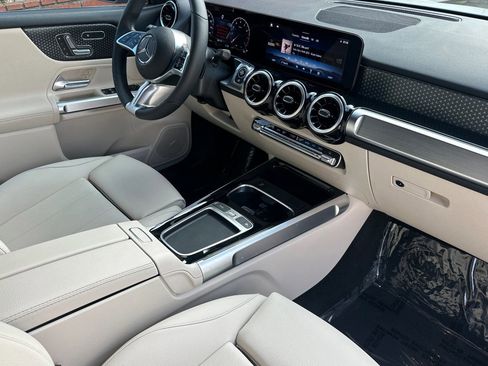 Certified 2026 Mercedes-Benz GLB 250 image 21