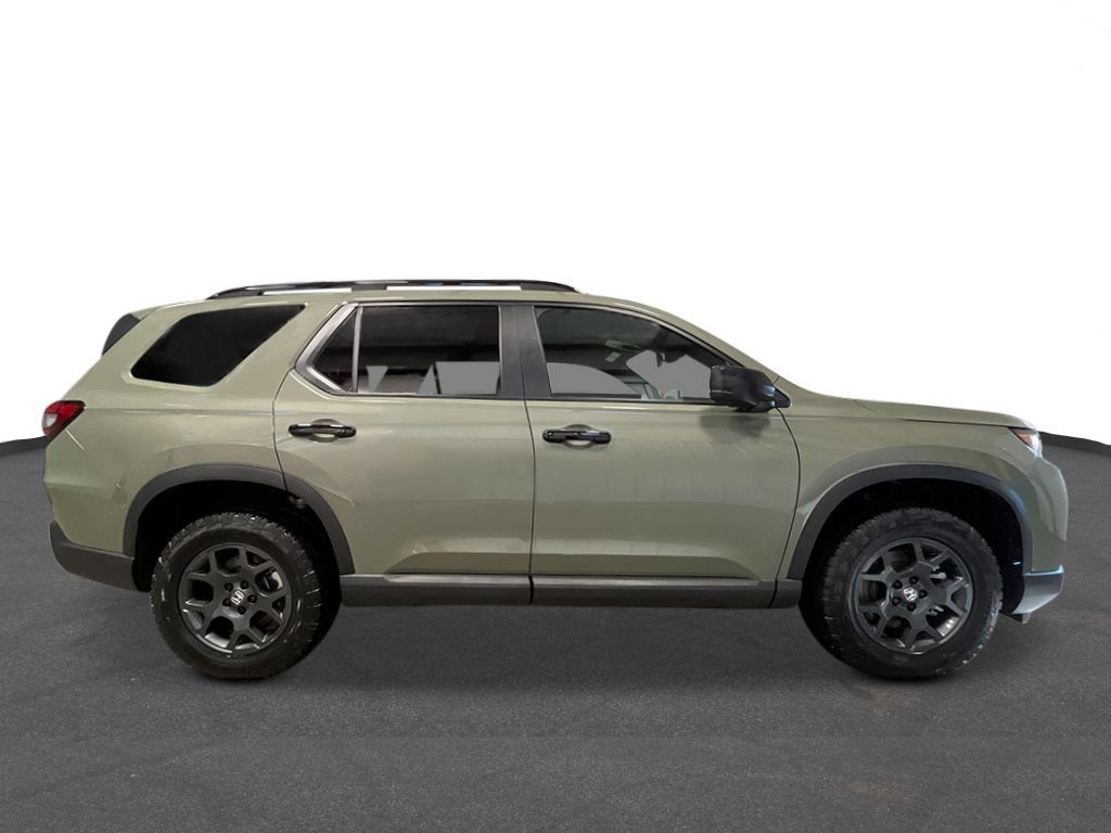 New 2026 Honda Pilot TrailSport image 2
