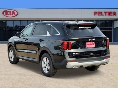 New 2026 Kia Sorento LX FWD image 3