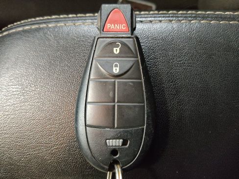 Used 2021 Jeep Cherokee Latitude FWD image 32