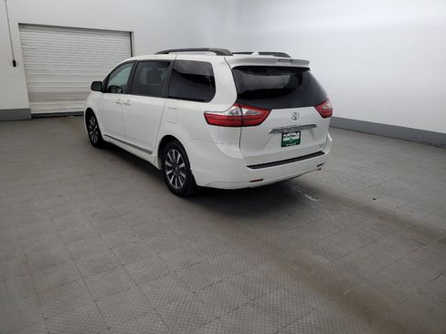 Used 2015 Toyota Sienna Limited Premium AWD/4WD image 5