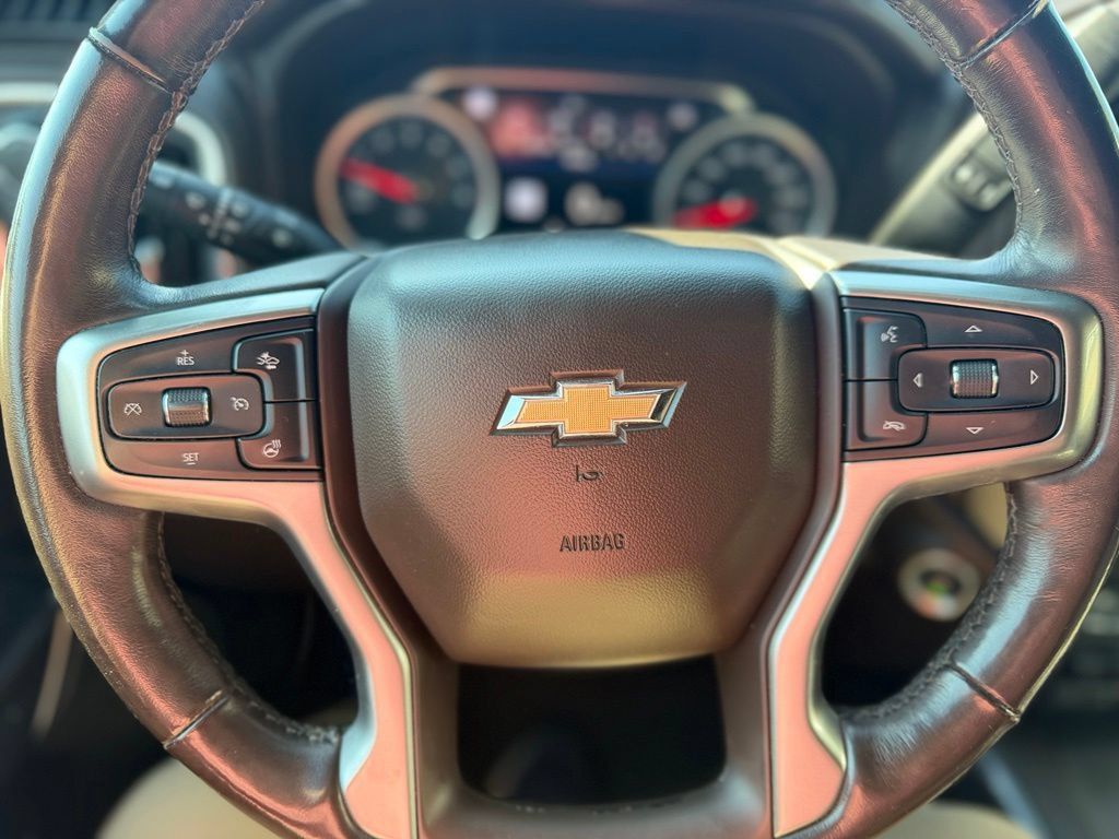Used 2019 Chevrolet Silverado 1500 LTZ w/ LTZ Premium Package AWD/4WD image 10