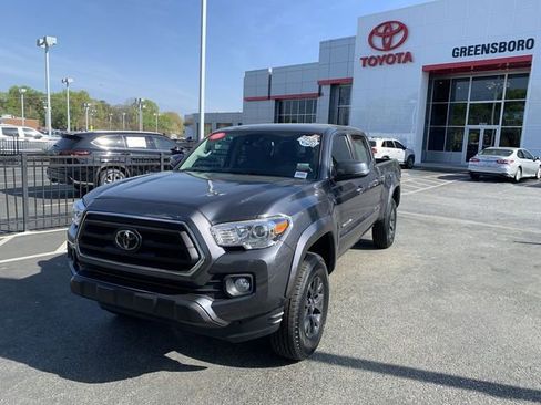 Used 2022 Toyota Tacoma SR5 RWD image 1