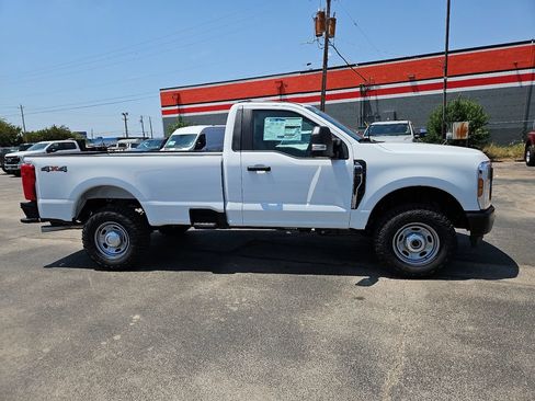 New 2026 Ford F250 XL w/ XL Off-Road Package AWD/4WD image 14
