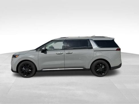 Used 2024 Kia Carnival SX FWD image 6
