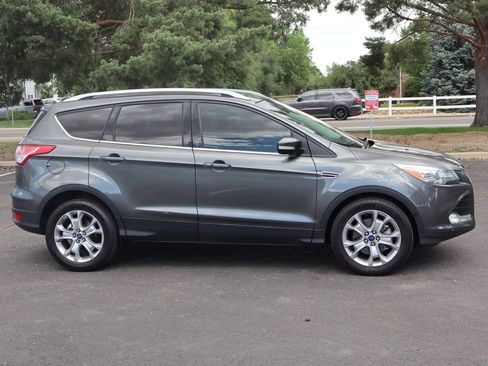 Used 2015 Ford Escape Titanium w/ Equipment Group 301A AWD/4WD image 3