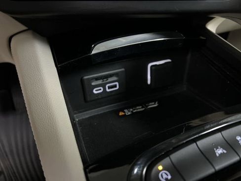 Certified 2023 Buick Envision Avenir FWD image 36