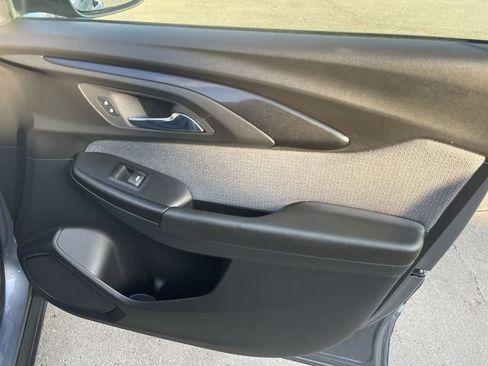 Used 2022 Chevrolet TrailBlazer LS image 16