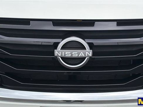 Used 2025 Nissan Pathfinder S AWD/4WD image 38