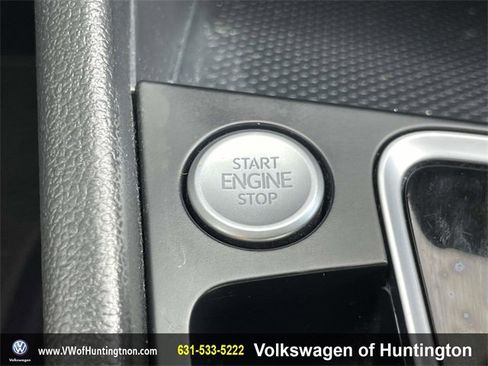 Certified 2019 Volkswagen Jetta R-Line w/ R-Line Cold Weather Package image 29