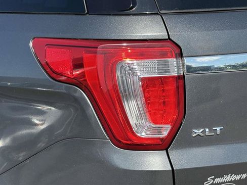 Used 2019 Ford Explorer XLT w/ Equipment Group 202A AWD/4WD image 30