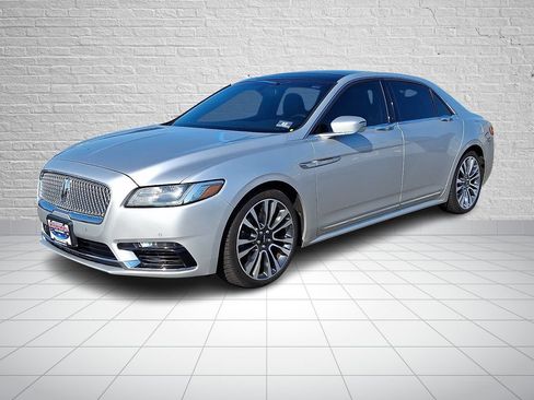 Used 2017 Lincoln Continental Reserve AWD/4WD image 1