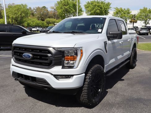 Used 2022 Ford F150 XLT w/ Equipment Group 302A High image 5