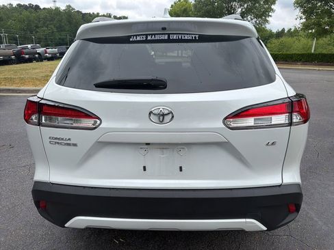 Used 2024 Toyota Corolla Cross LE FWD image 6