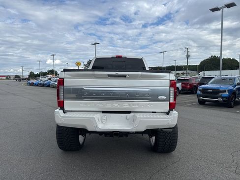 Used 2019 Ford F250 Platinum w/ FX4 Off-Road Package image 4
