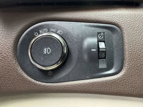 Used 2015 Cadillac SRX Premium w/ Driver Assist Package AWD/4WD image 44