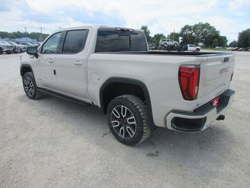 New 2026 GMC Sierra 1500 AT4 w/ AT4 Premium Package AWD/4WD image 10