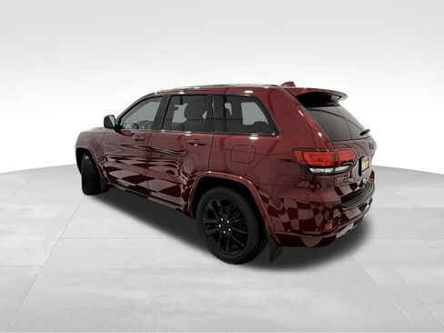 Used 2018 Jeep Grand Cherokee Altitude image 2