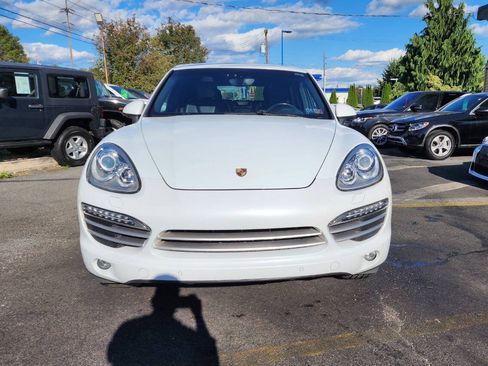 Used 2014 Porsche Cayenne Platinum Edition AWD/4WD image 8