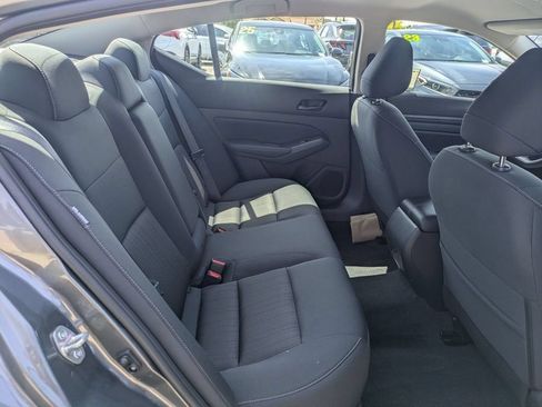 Used 2025 Nissan Altima 2.5 SV FWD image 28