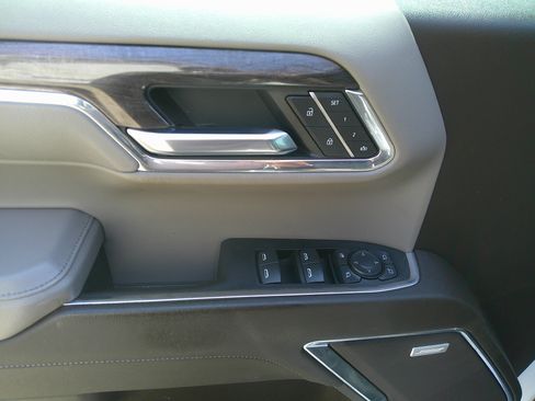 Used 2024 Chevrolet Silverado 1500 LTZ w/ Technology Package image 18