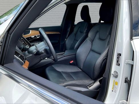 Used 2023 Volvo XC90 T8 Plus AWD/4WD image 21