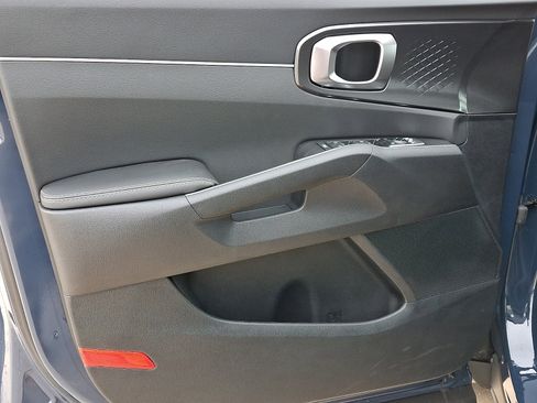 New 2026 Kia Sorento S w/ S Panoramic Sunroof Package image 8