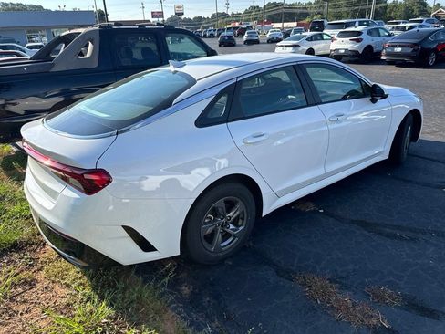 Used 2023 Kia K5 LXS FWD image 2