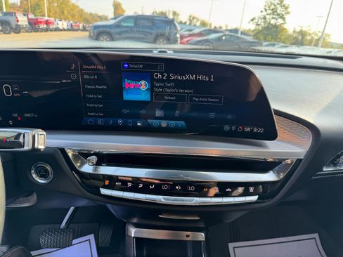 Used 2024 Cadillac Lyriq Luxury w/ LPO, Floor Liner Package image 20