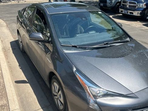 Used 2018 Toyota Prius Three w/ Advanced Technology Package FWD image 2