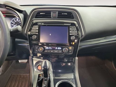 Used 2023 Nissan Maxima SR w/ Sport Mat Group image 14