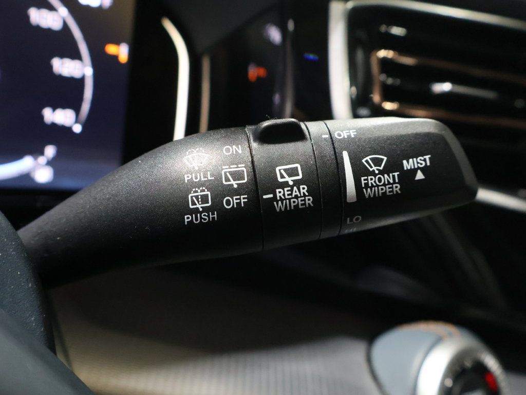 Used 2022 Jeep Grand Wagoneer Series III AWD/4WD image 42