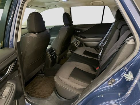 Used 2025 Subaru Outback Premium AWD/4WD image 30