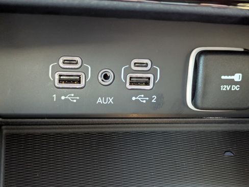 New 2025 Jeep Grand Cherokee L Overland w/ Luxury Tech Group IV image 26