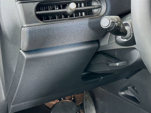 Certified 2025 MINI Cooper 4-Door Hardtop FWD image 10