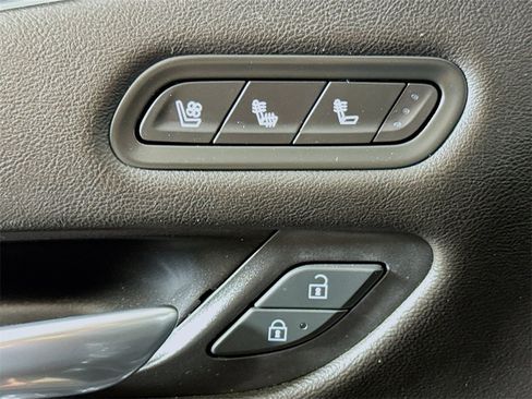 Used 2021 Cadillac Escalade ESV Premium Luxury image 19