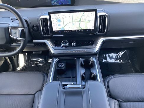 New 2026 Ford Expedition Platinum w/ Stealth Appearance Package AWD/4WD image 14