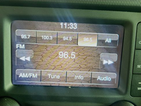 Used 2020 Jeep Gladiator Sport AWD/4WD image 19