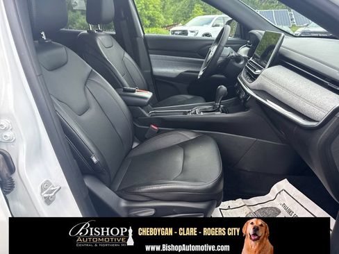 Used 2023 Jeep Compass Latitude AWD/4WD image 19