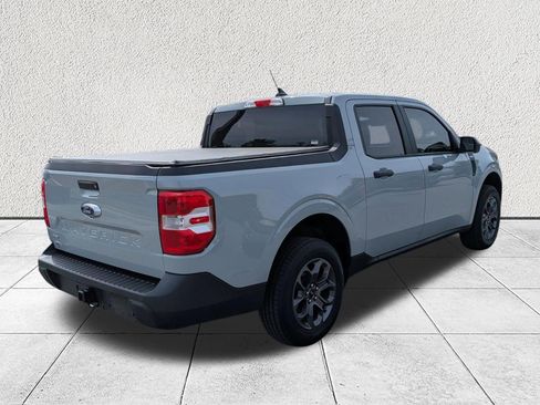Used 2023 Ford Maverick XLT image 3