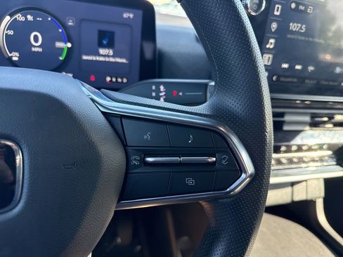Used 2025 Honda Prologue EX image 16