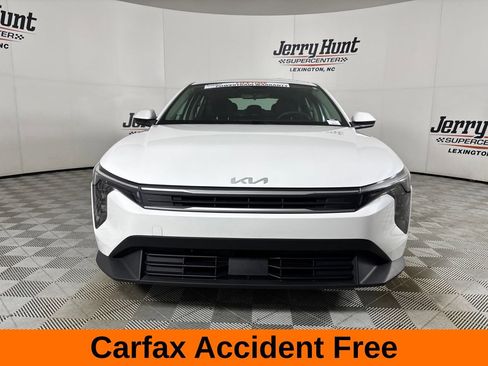 Used 2025 Kia K4 FWD image 3