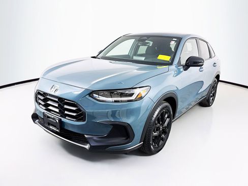 Used 2024 Honda HR-V Sport image 3