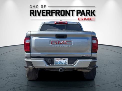 Used 2025 GMC Canyon AT4 w/ AT4 Premium Package image 4