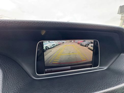 Used 2014 Mercedes-Benz E 350 4MATIC Sedan w/ Premium 1 Package image 21